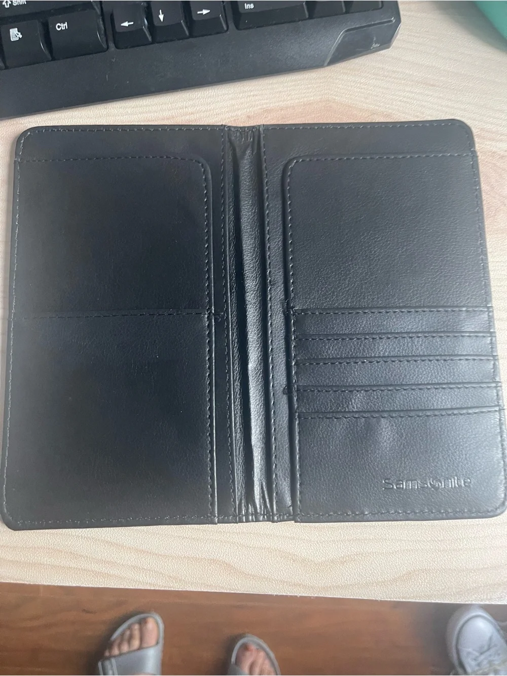 Samsonite compact travel